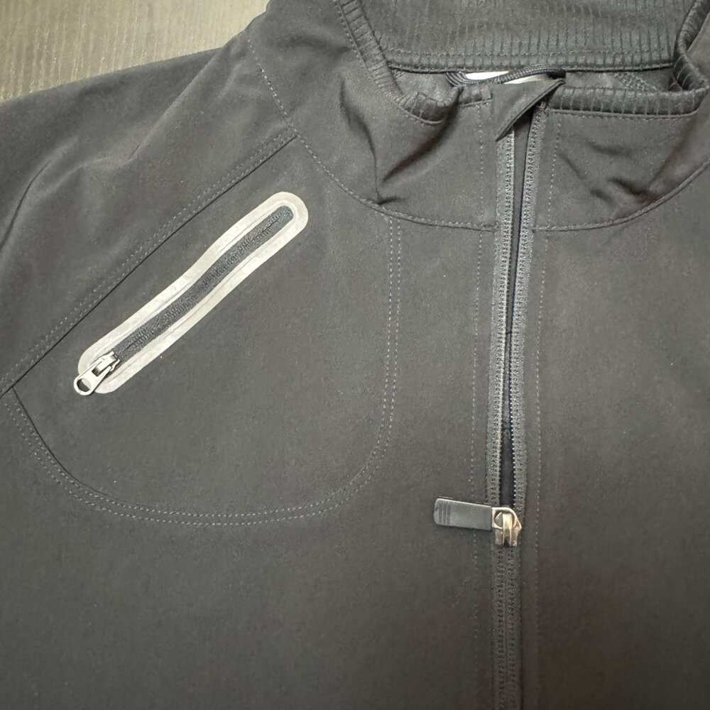 Audi Jacket Men's XL Black Softshell R8 Performance Windbreaker Weatherproof - Picture 3 of 11